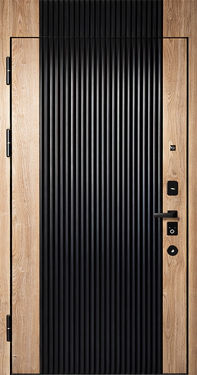 Нестандартная стальная дверь для квартиры с комбинированными панелями МДФ